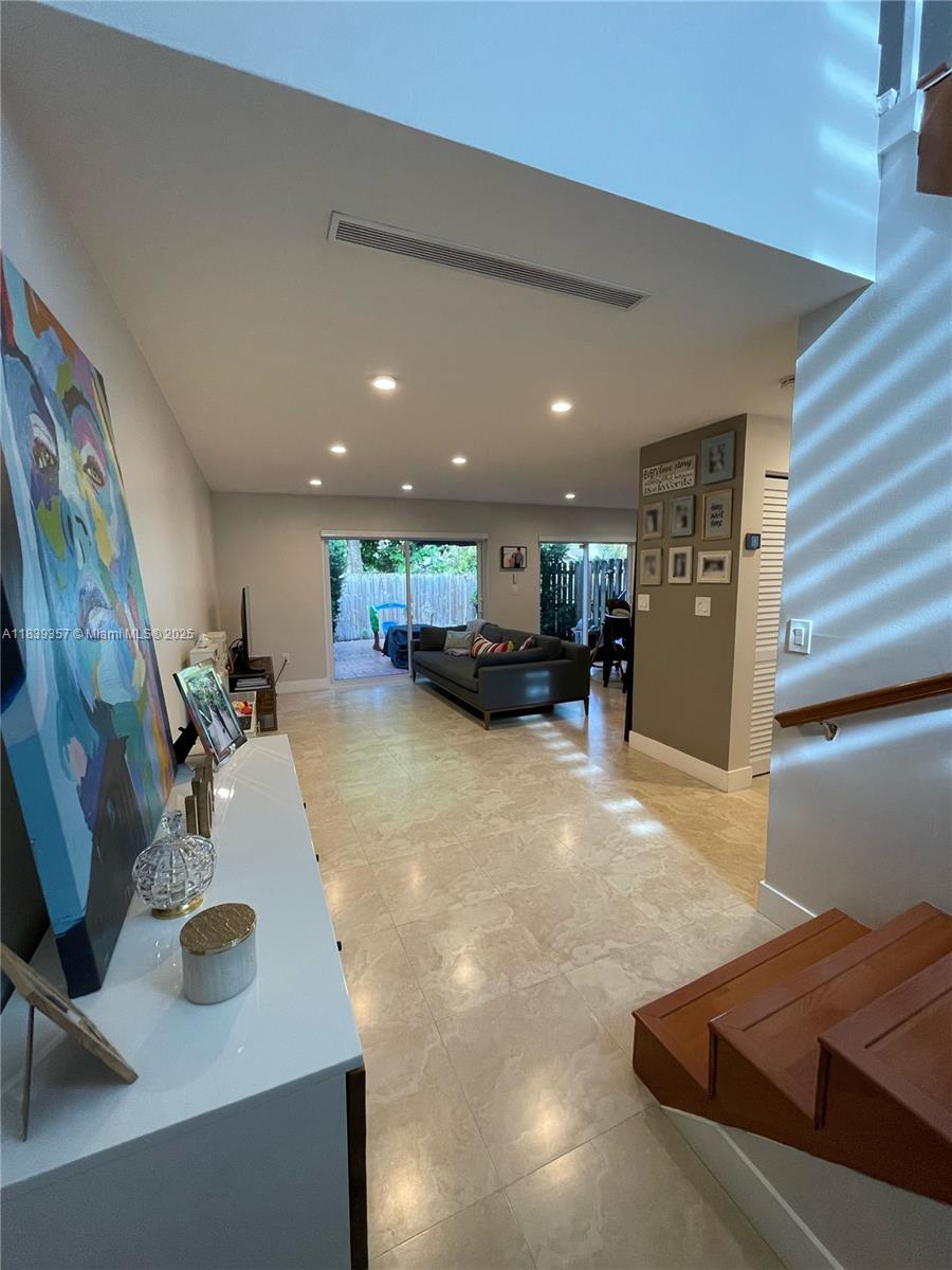 7483 SW 109th Ave