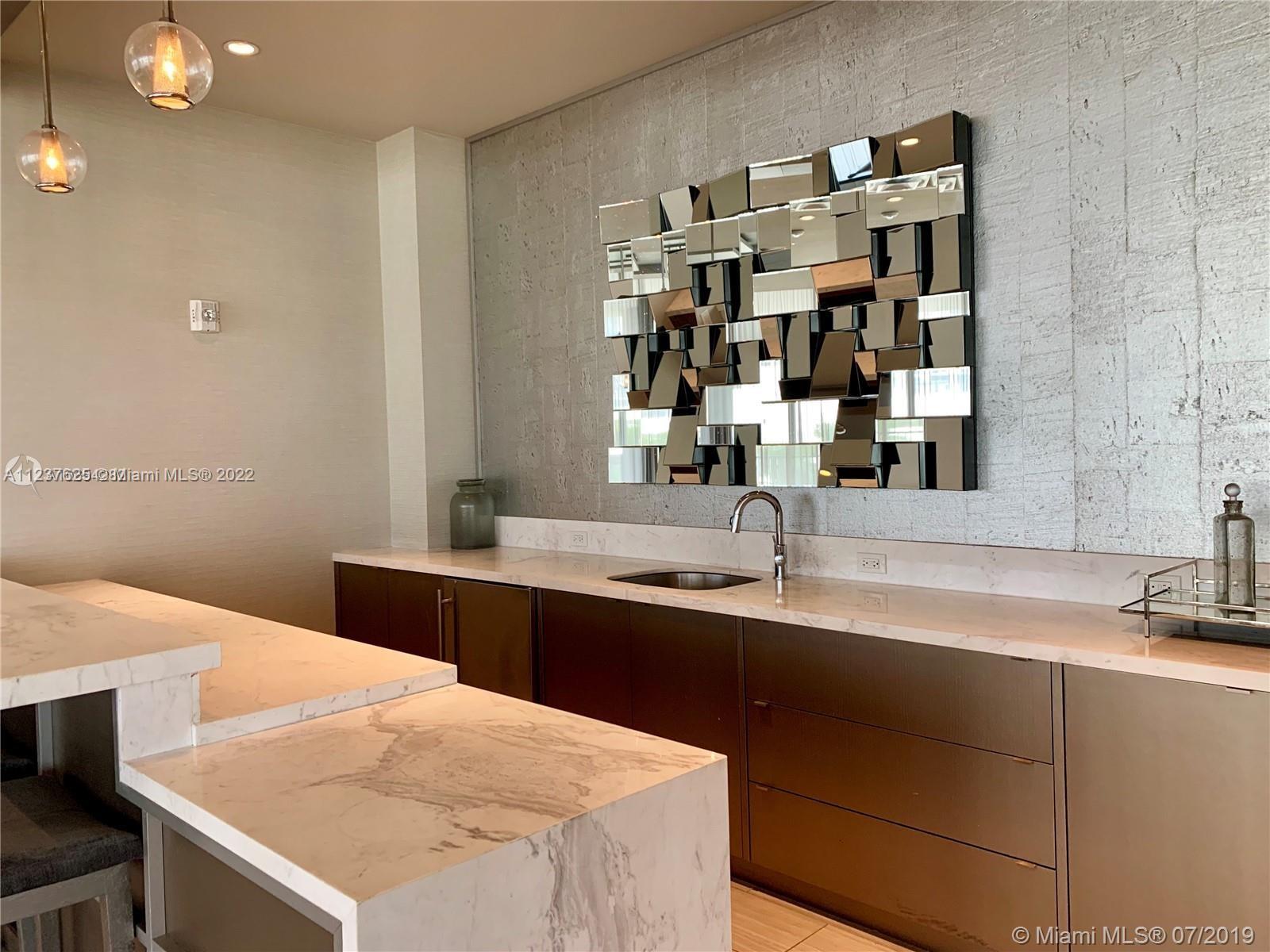 5252 PASEO CONDO - Residential Lease