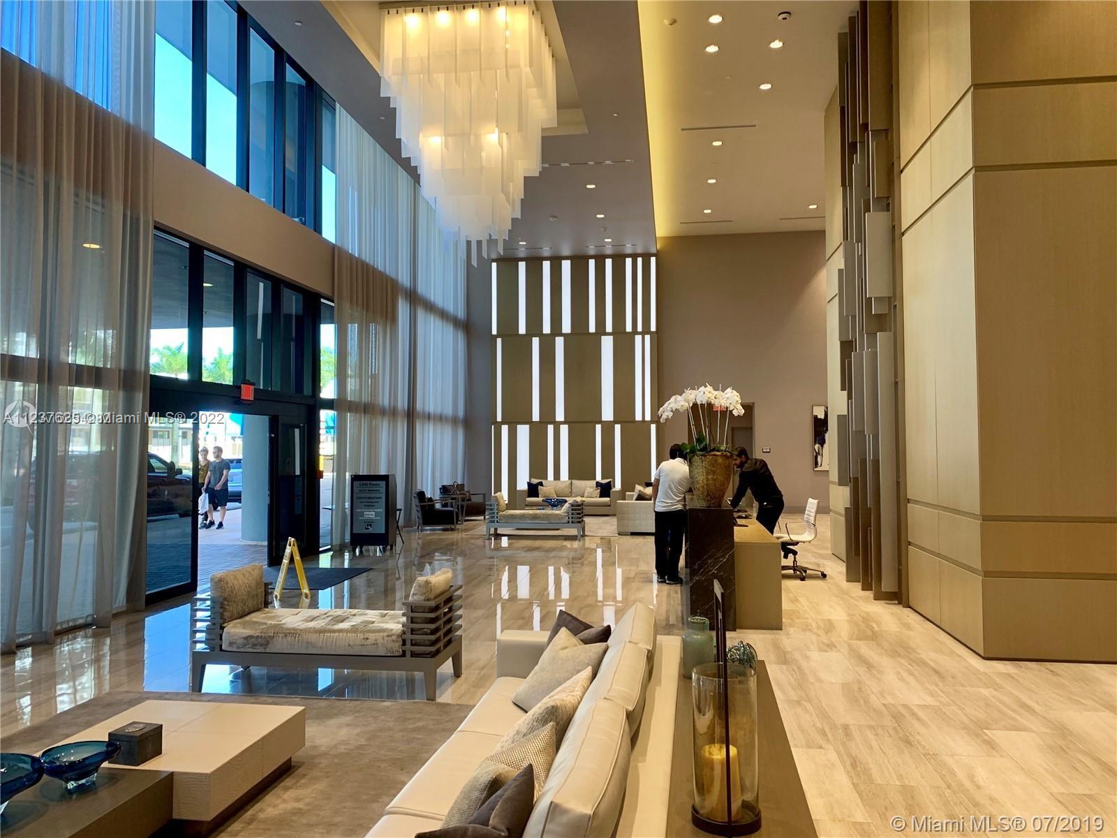 5252 PASEO CONDO - Residential Lease