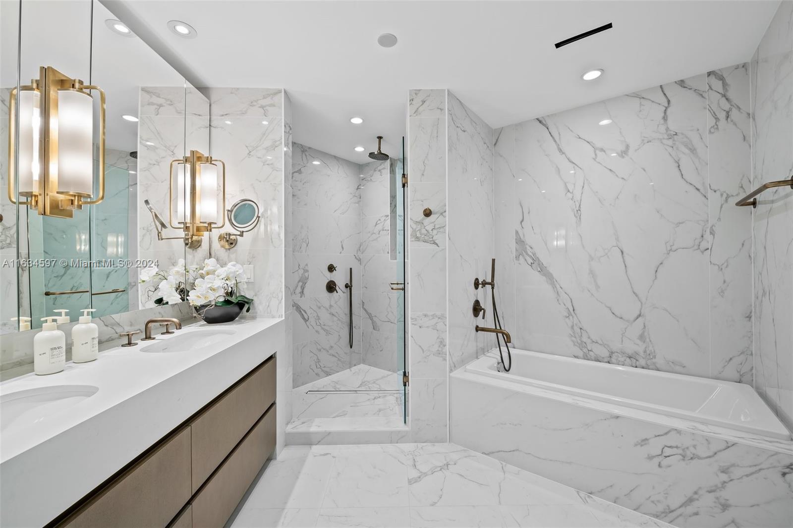 Four Seasons - Residential