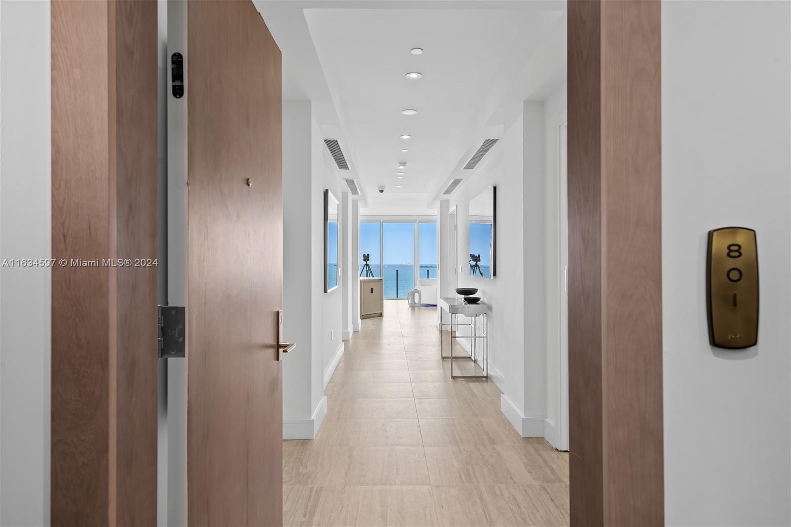 Four Seasons - Residential