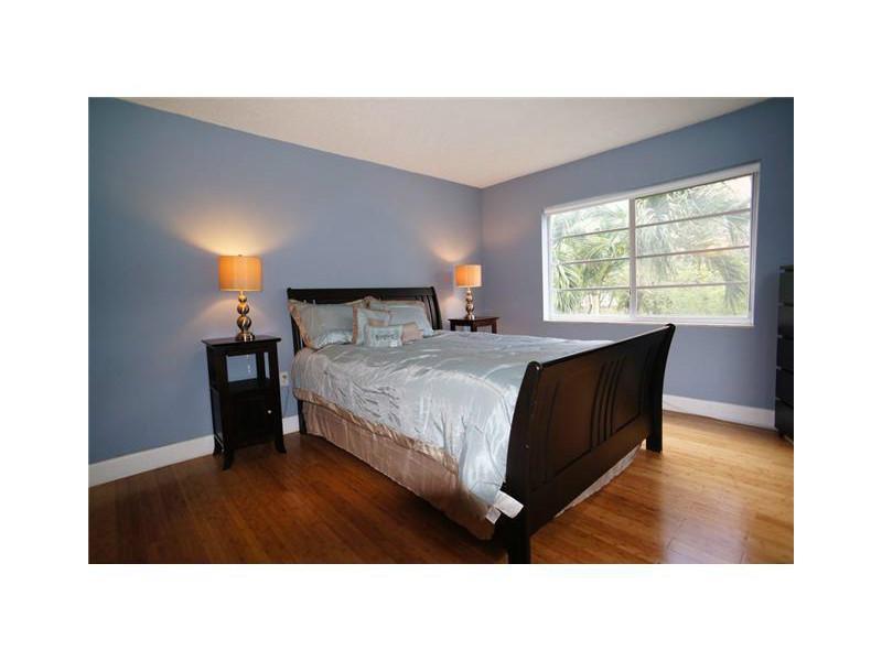 LASER CONDO - Residential Lease