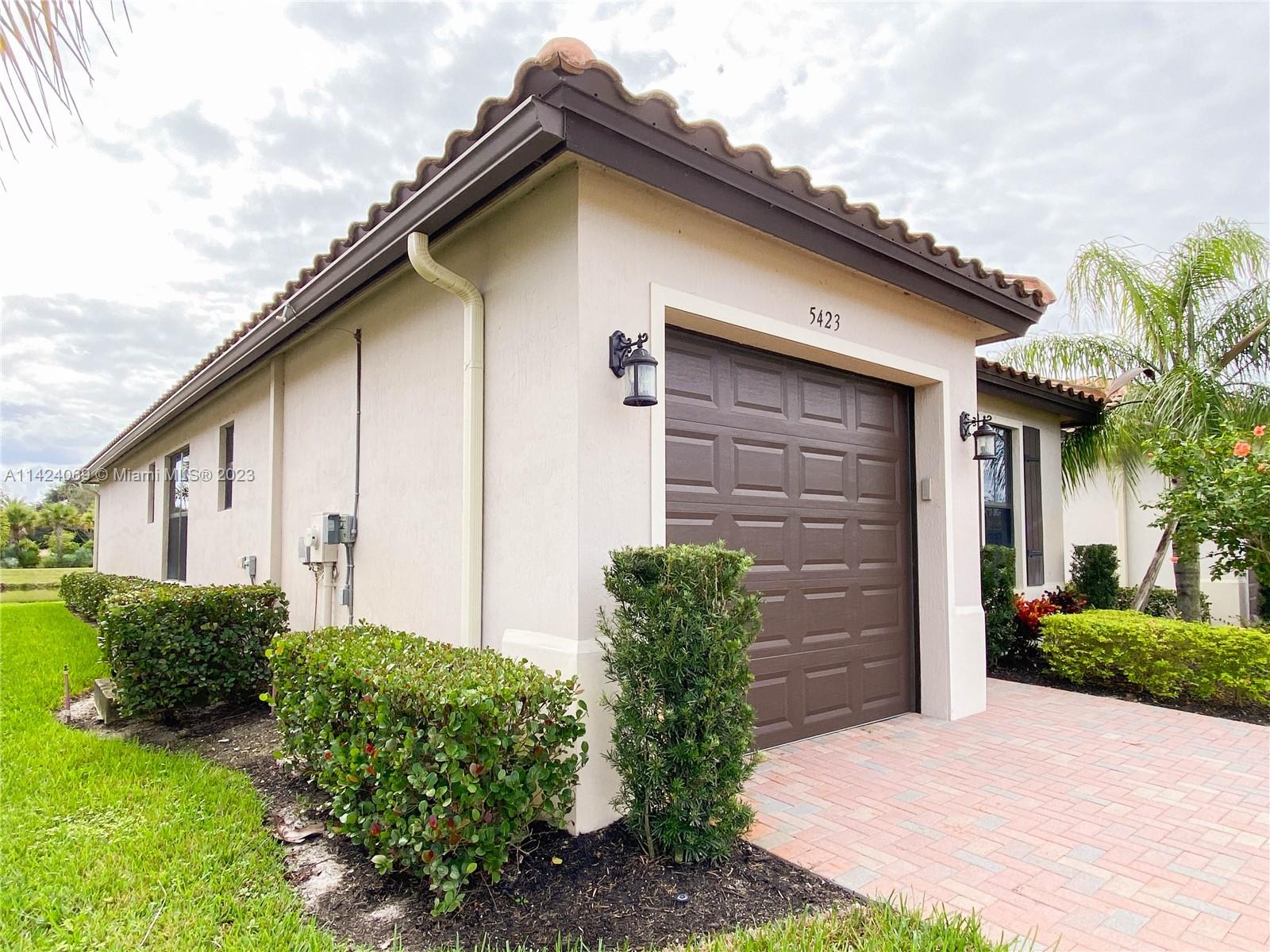 Coquina at Ave Maria Ph2 - Residential Lease