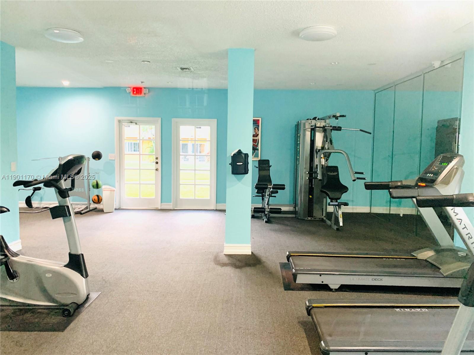 VENETIAN GARDENS AT COUNT - Residential Lease