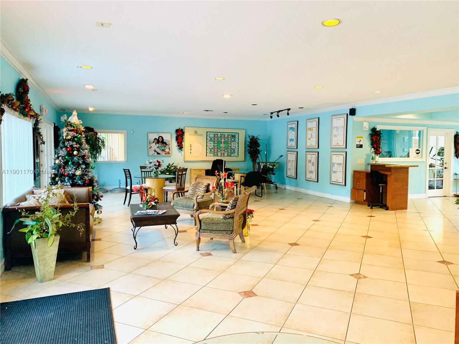 VENETIAN GARDENS AT COUNT - Residential Lease