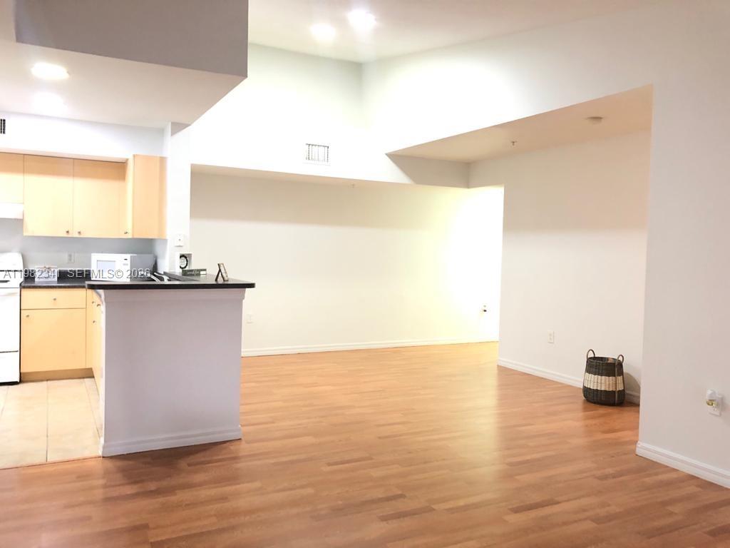 AVENTINE AT MIRAMAR CONDO - Residential Lease