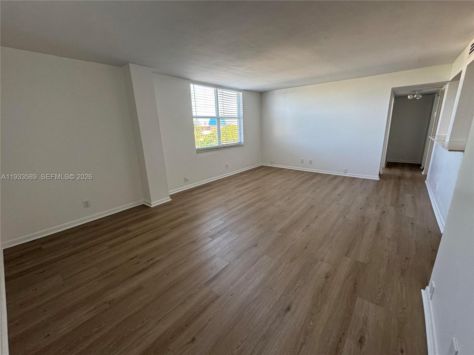 PLAZA 15 CONDO - Residential