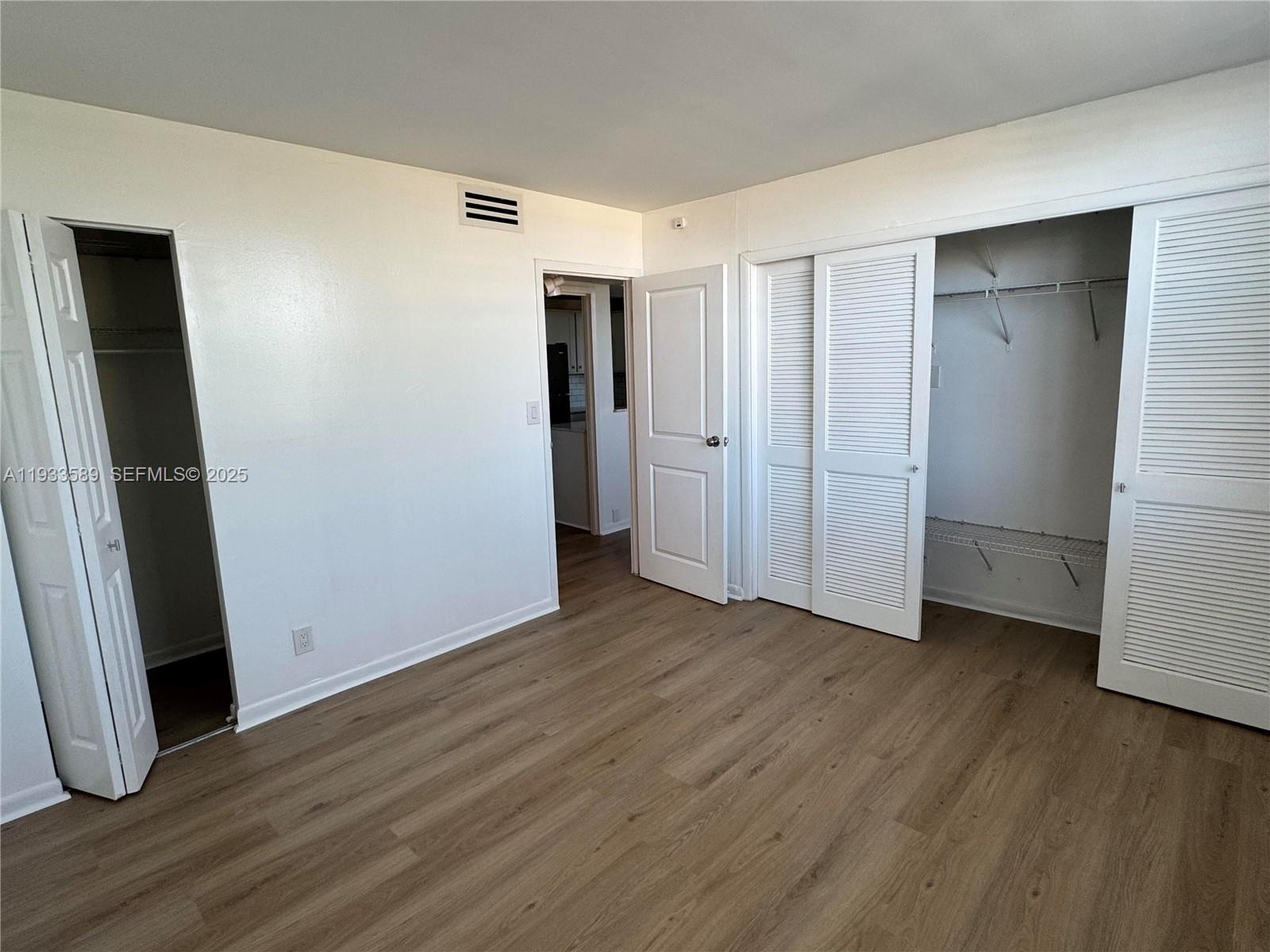 PLAZA 15 CONDO - Residential