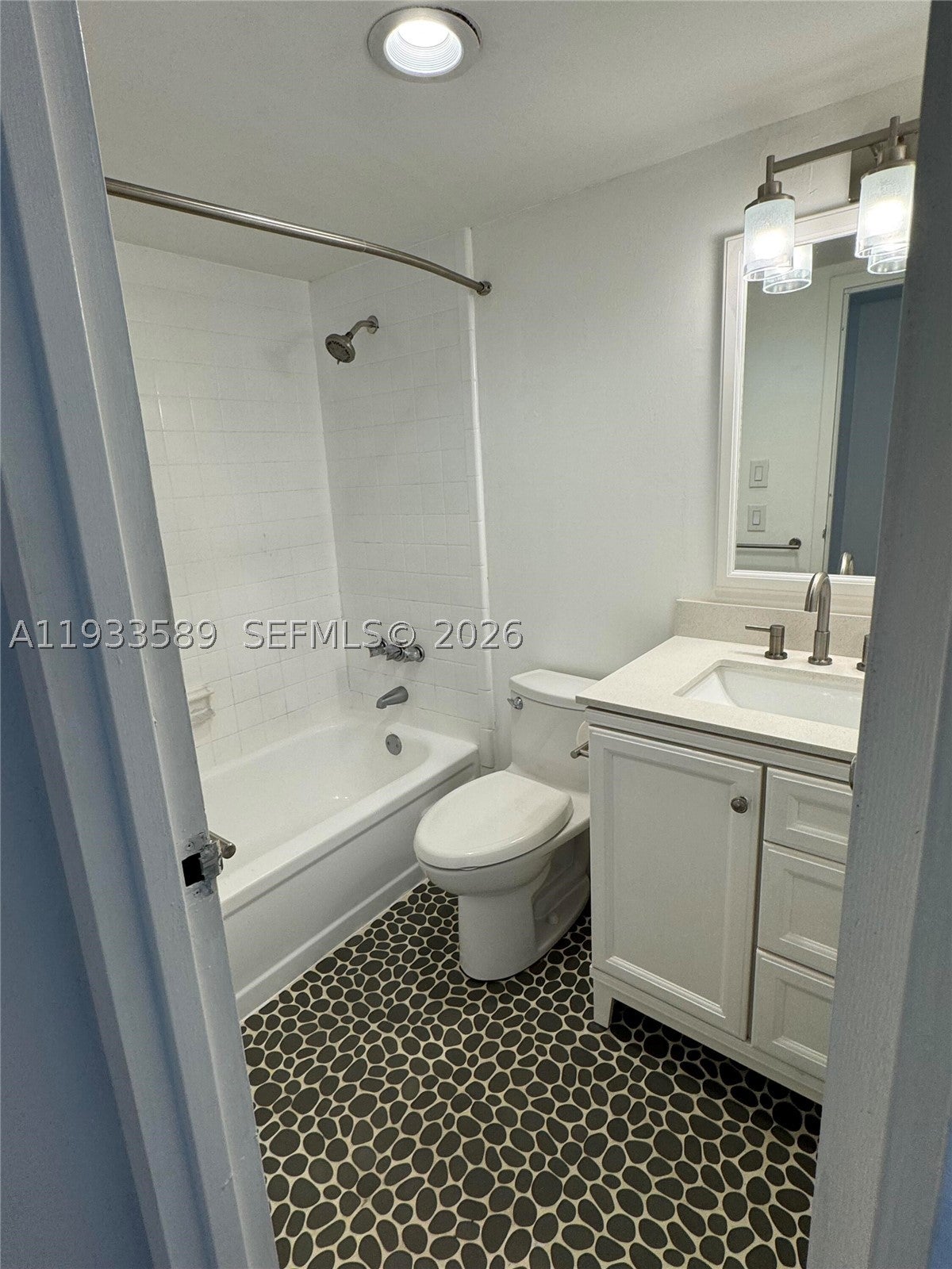 1600 SE 15th St 607