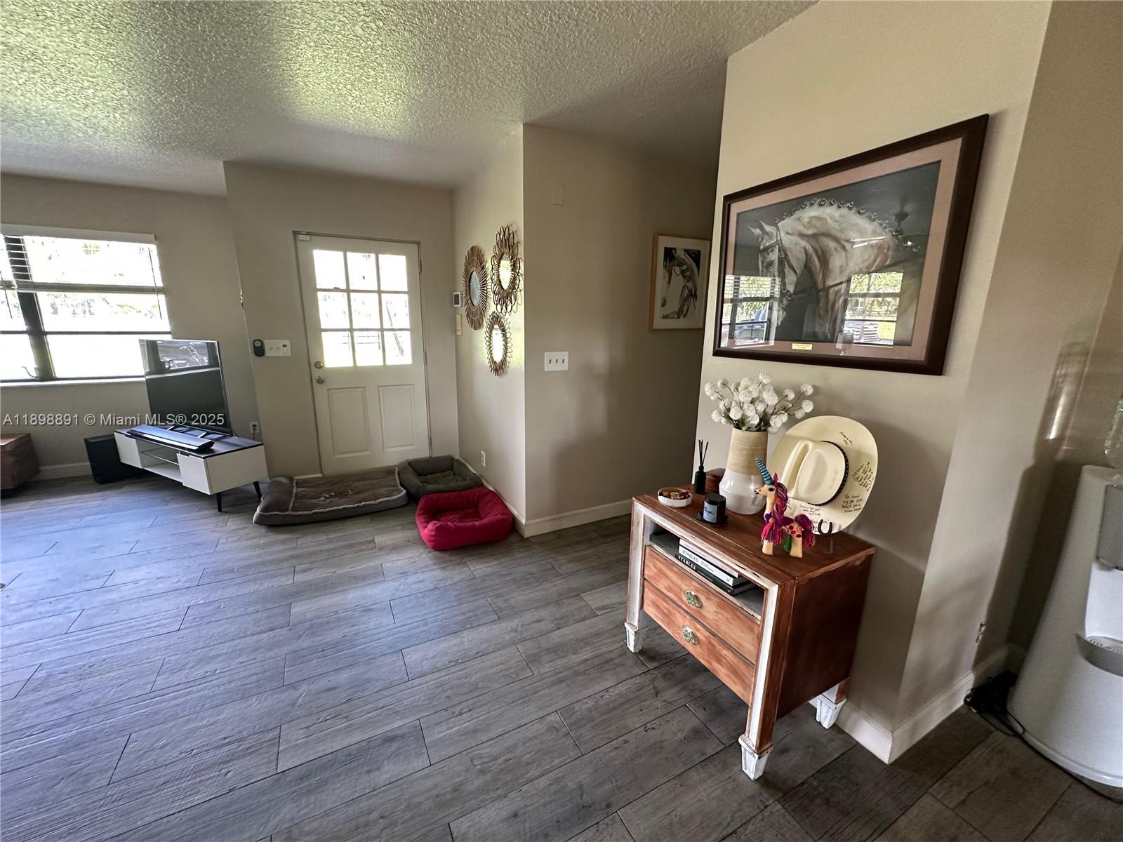 LOXAHATCHEE GROVES - Residential