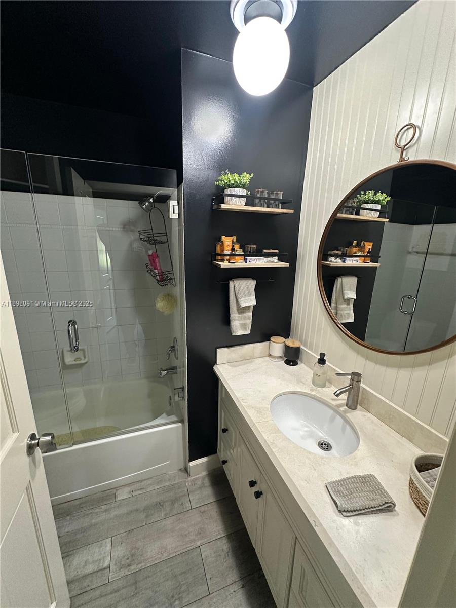 LOXAHATCHEE GROVES - Residential