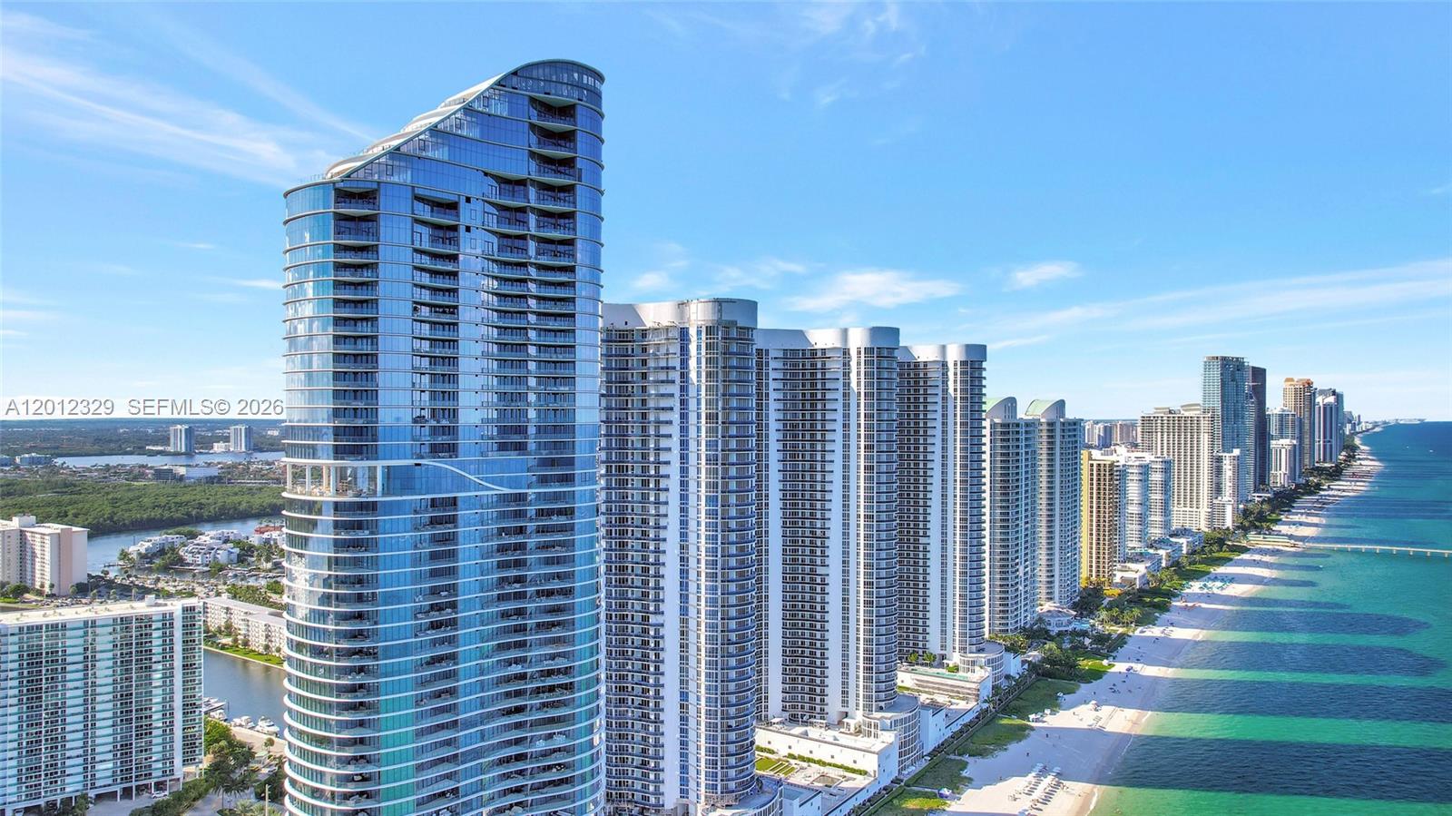 RITZ CARLTON RESIDENCES - Residential Lease