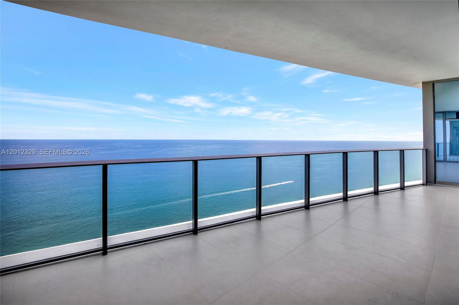 RITZ CARLTON RESIDENCES - Residential Lease