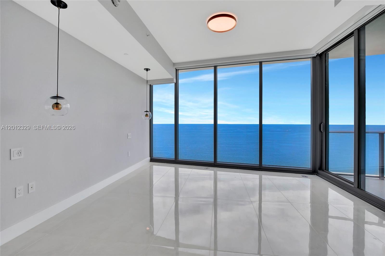 RITZ CARLTON RESIDENCES - Residential Lease