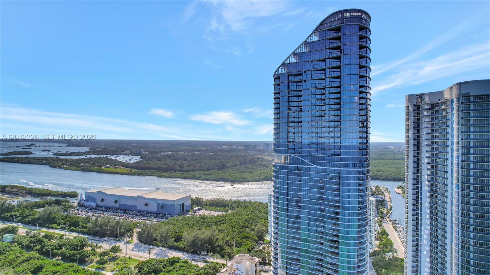 RITZ CARLTON RESIDENCES - Residential Lease