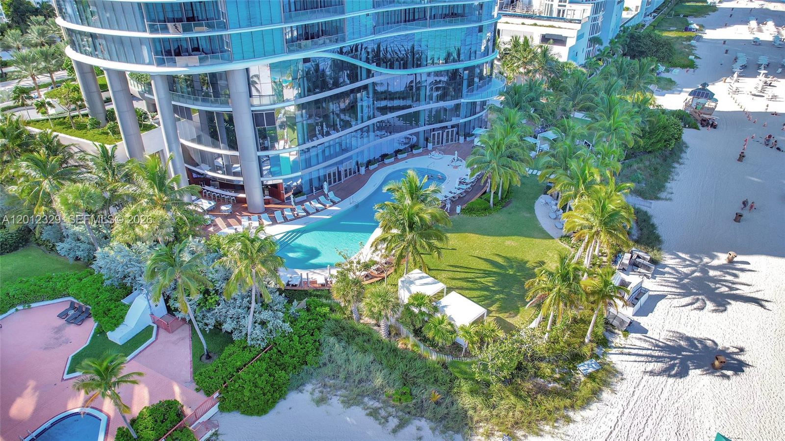 RITZ CARLTON RESIDENCES - Residential Lease