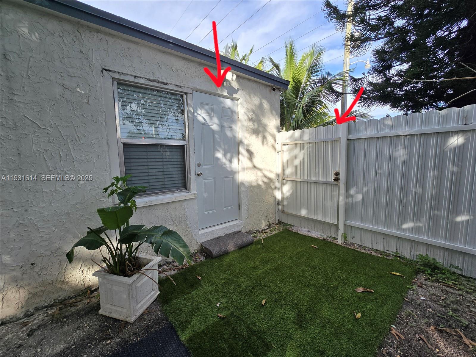 GREEN OAKS - Residential Lease