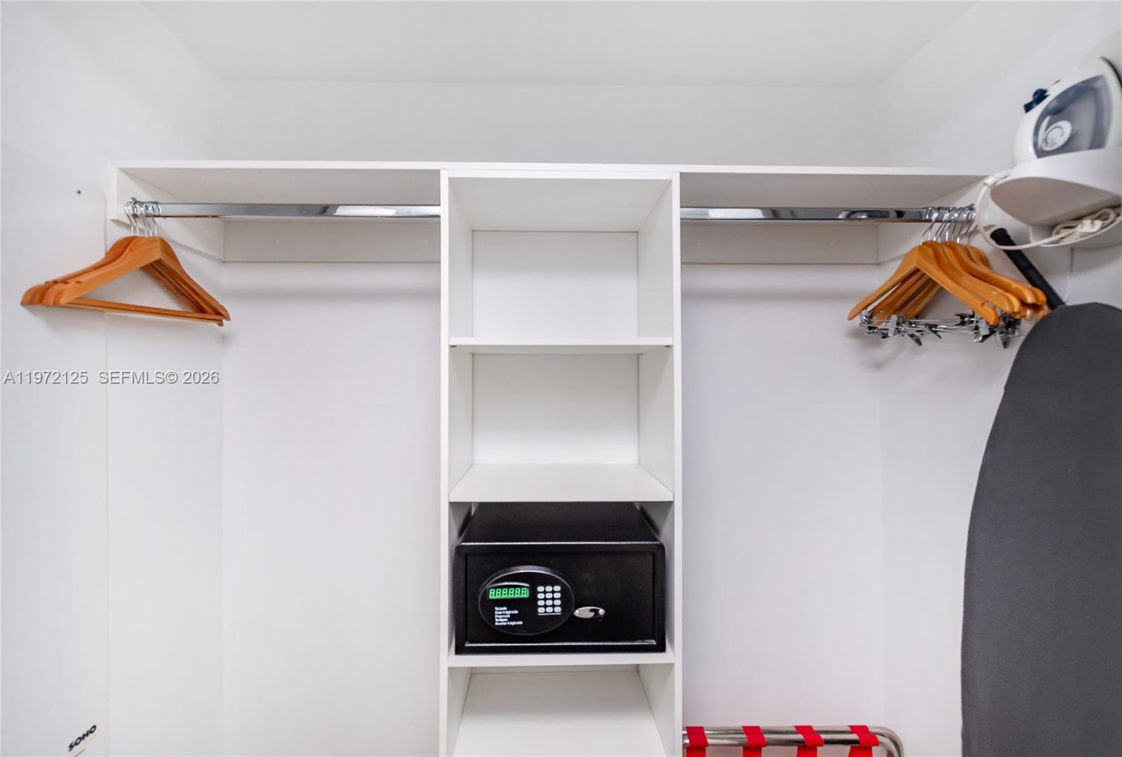 BEACHWALK CONDOMINIUM - Residential