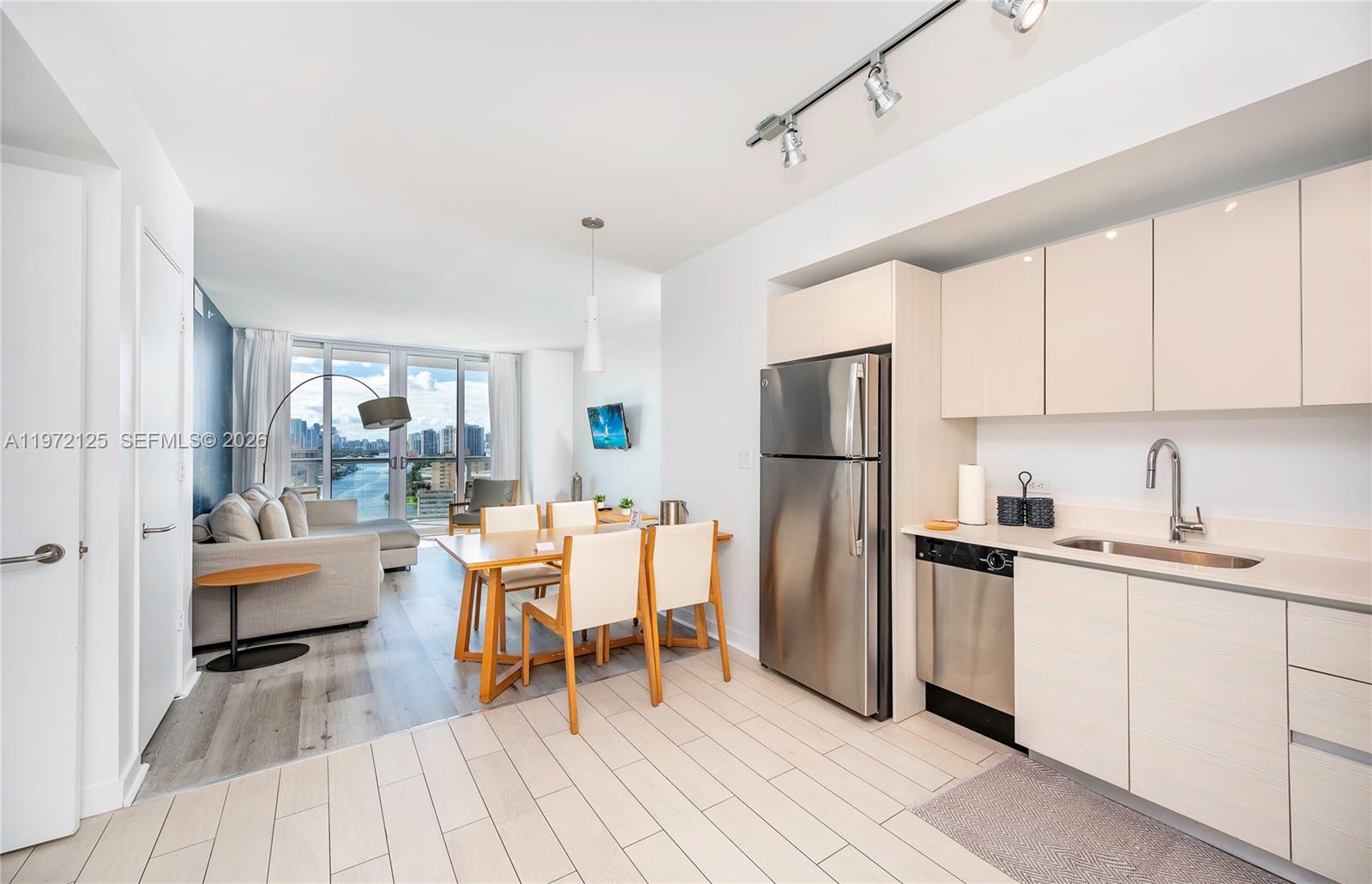 BEACHWALK CONDOMINIUM - Residential