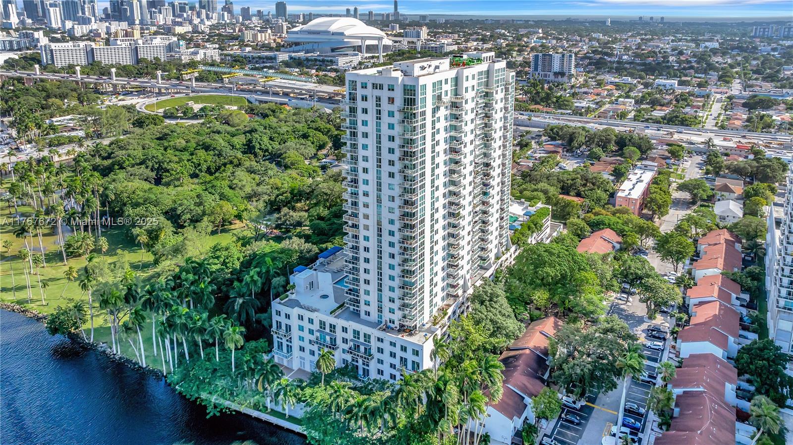 TERRAZAS RIVERPARK VILLAG - Residential