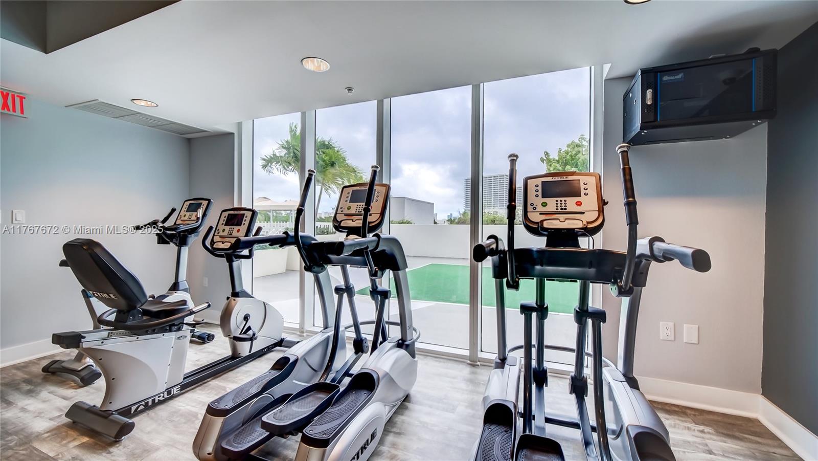 TERRAZAS RIVERPARK VILLAG - Residential