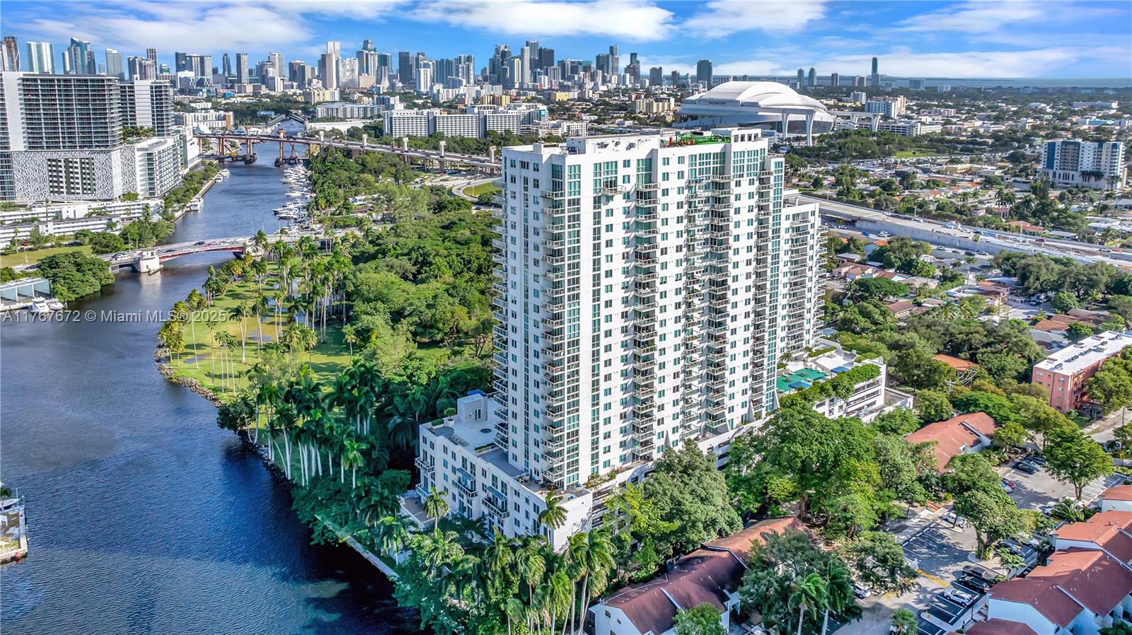 TERRAZAS RIVERPARK VILLAG - Residential