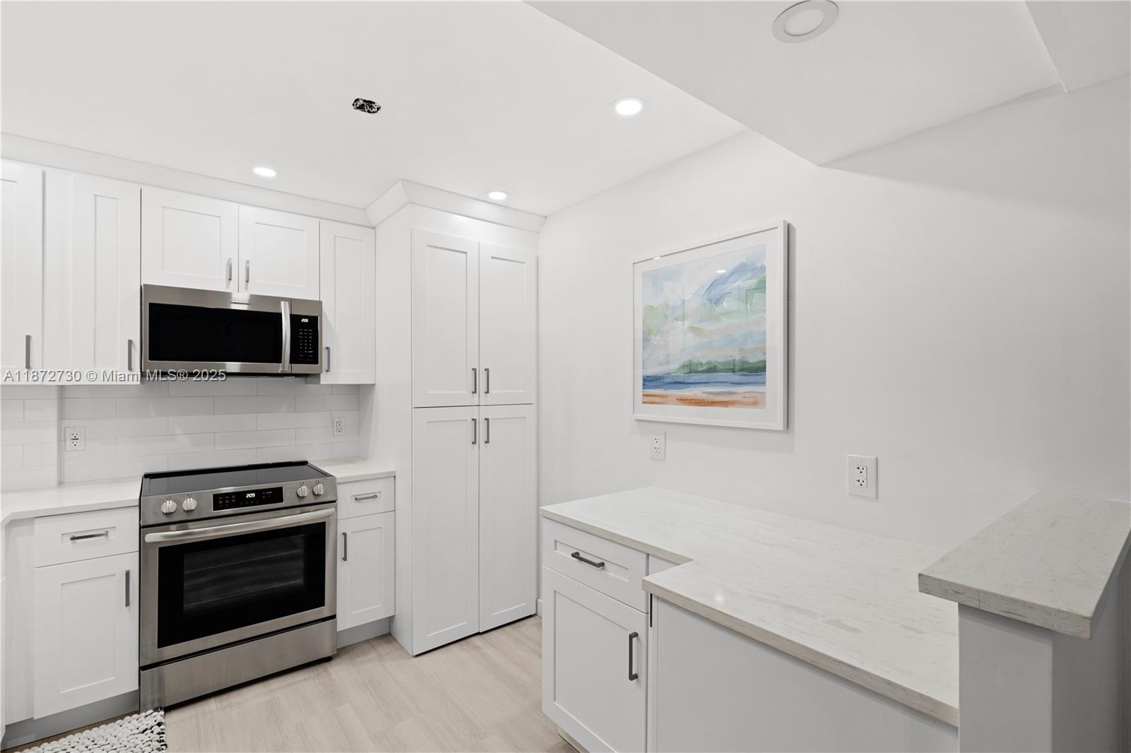 ROYAL COAST CONDO - Residential Lease