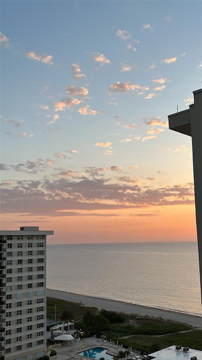 ROYAL COAST CONDO - Residential Lease