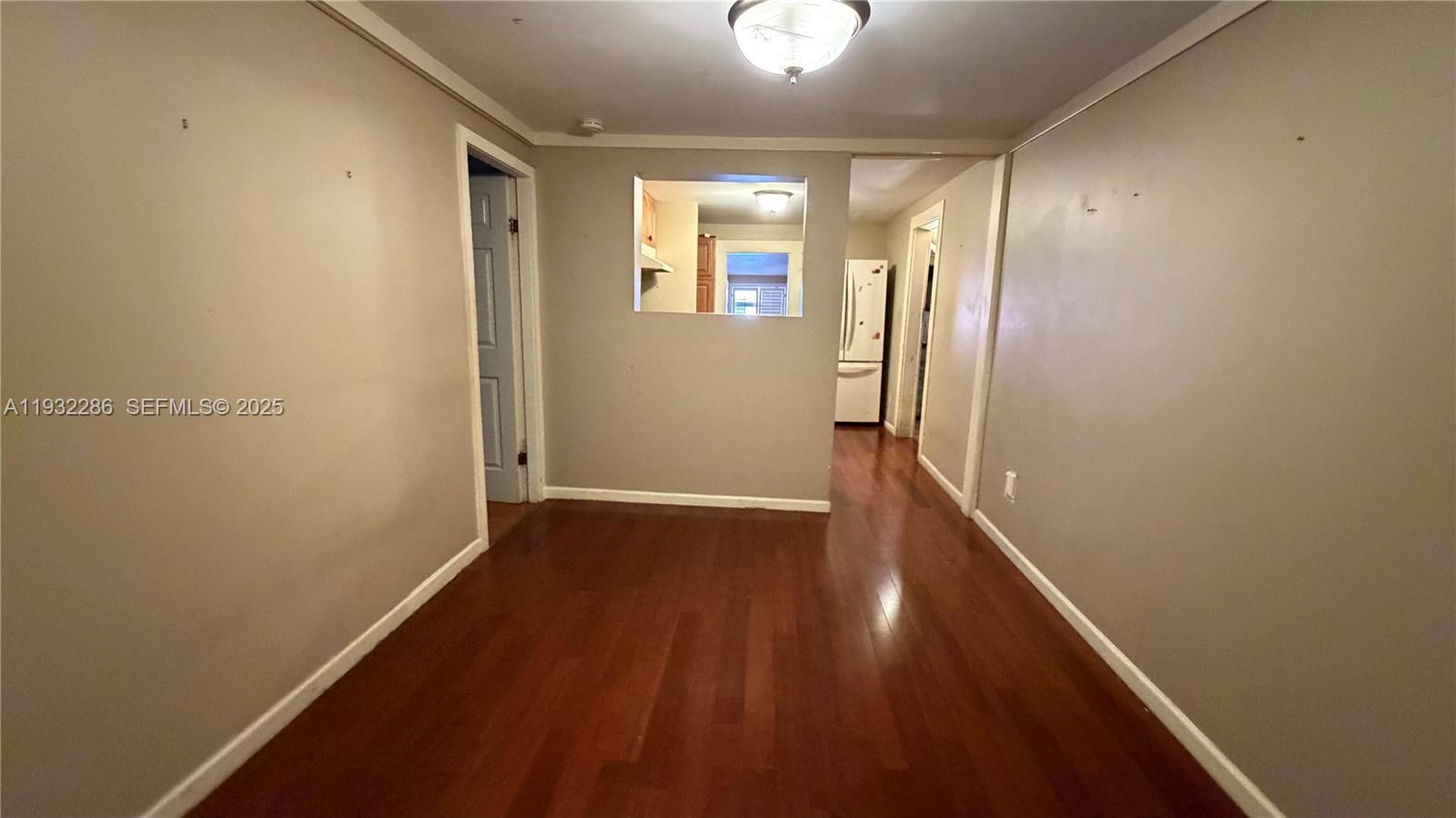 DIXIE HIGHWAY TRACK - Residential Lease