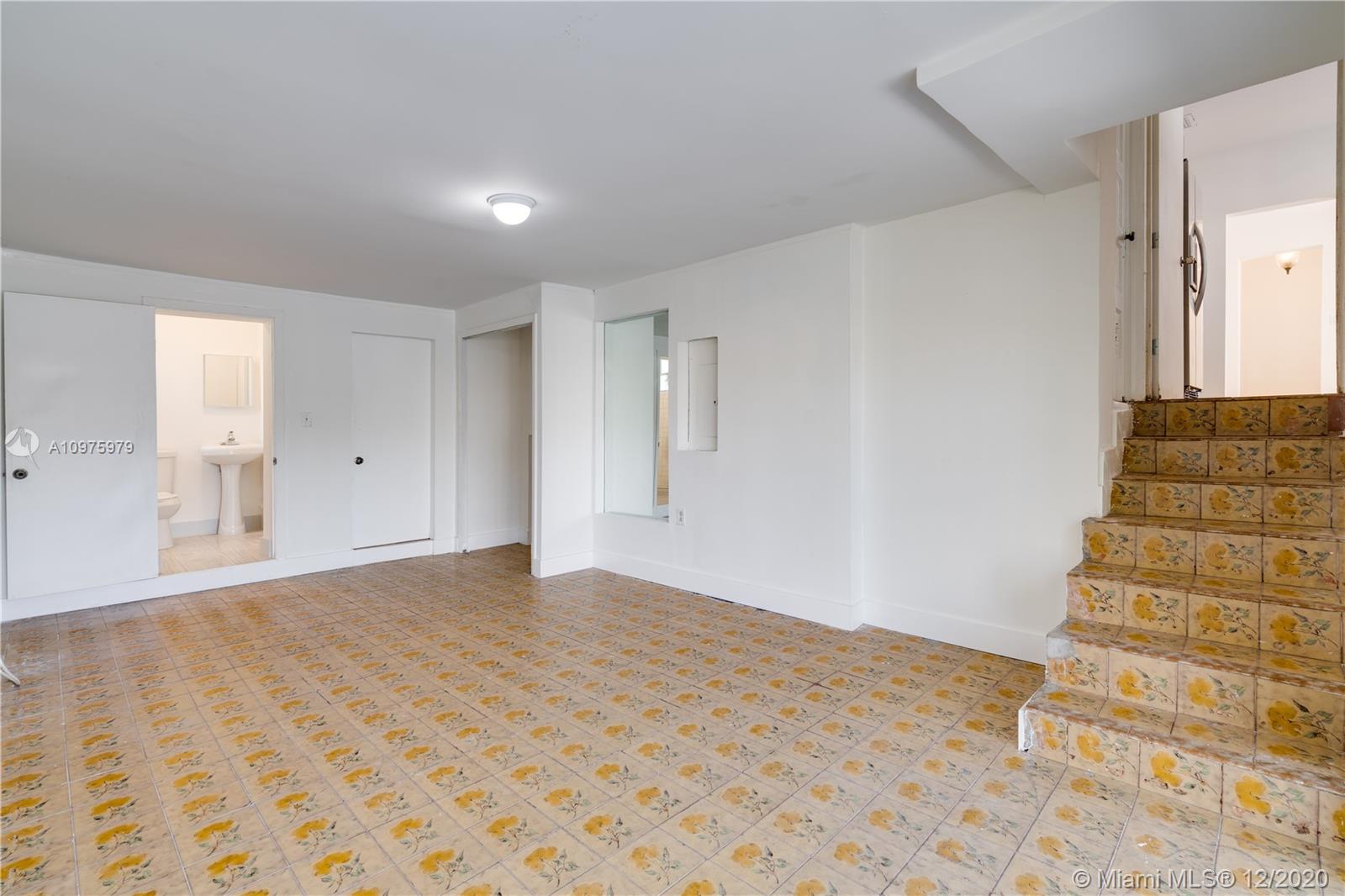 WATERBURY - Residential