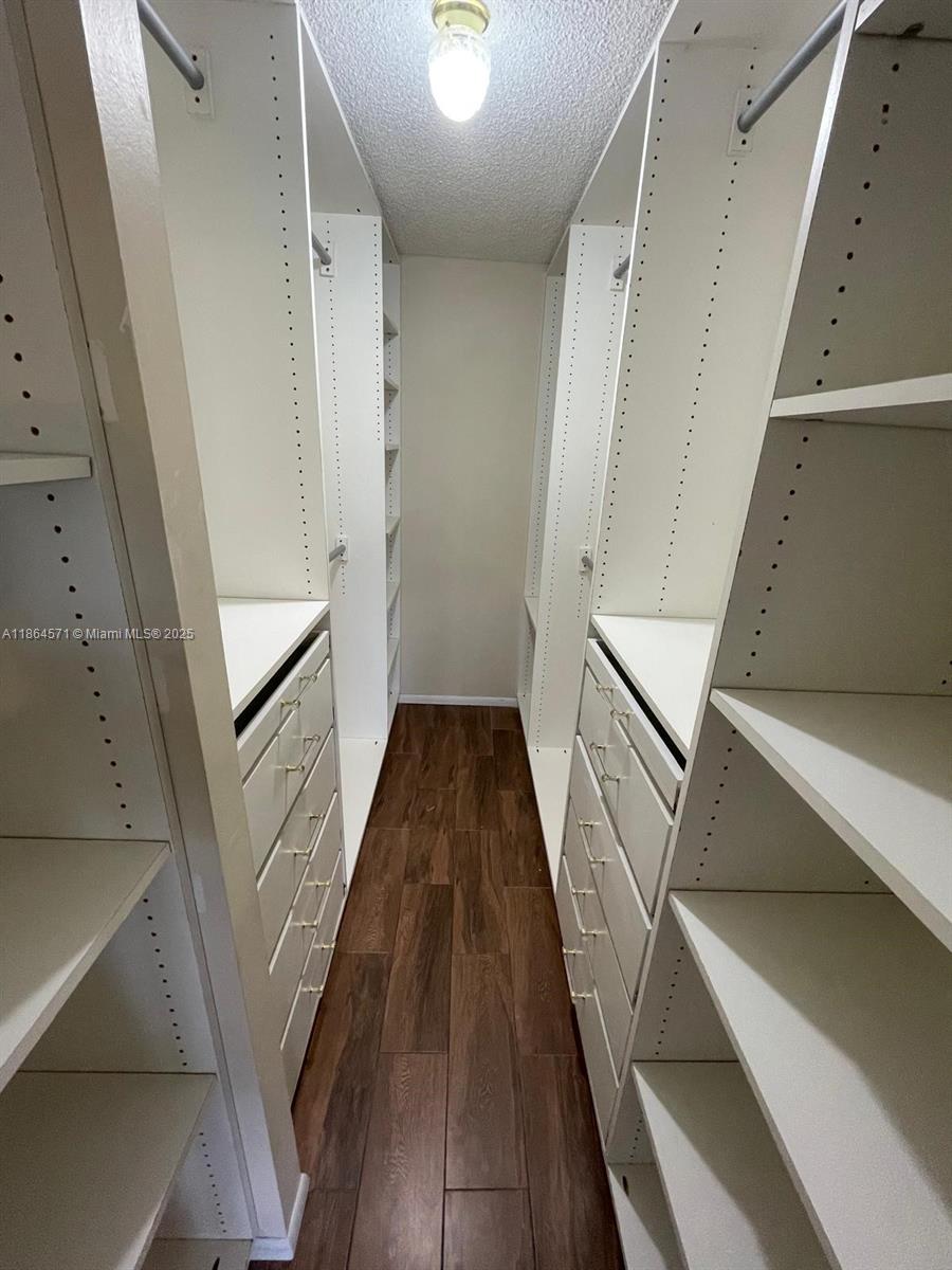 MANORS OF INVERRARY XII - Residential