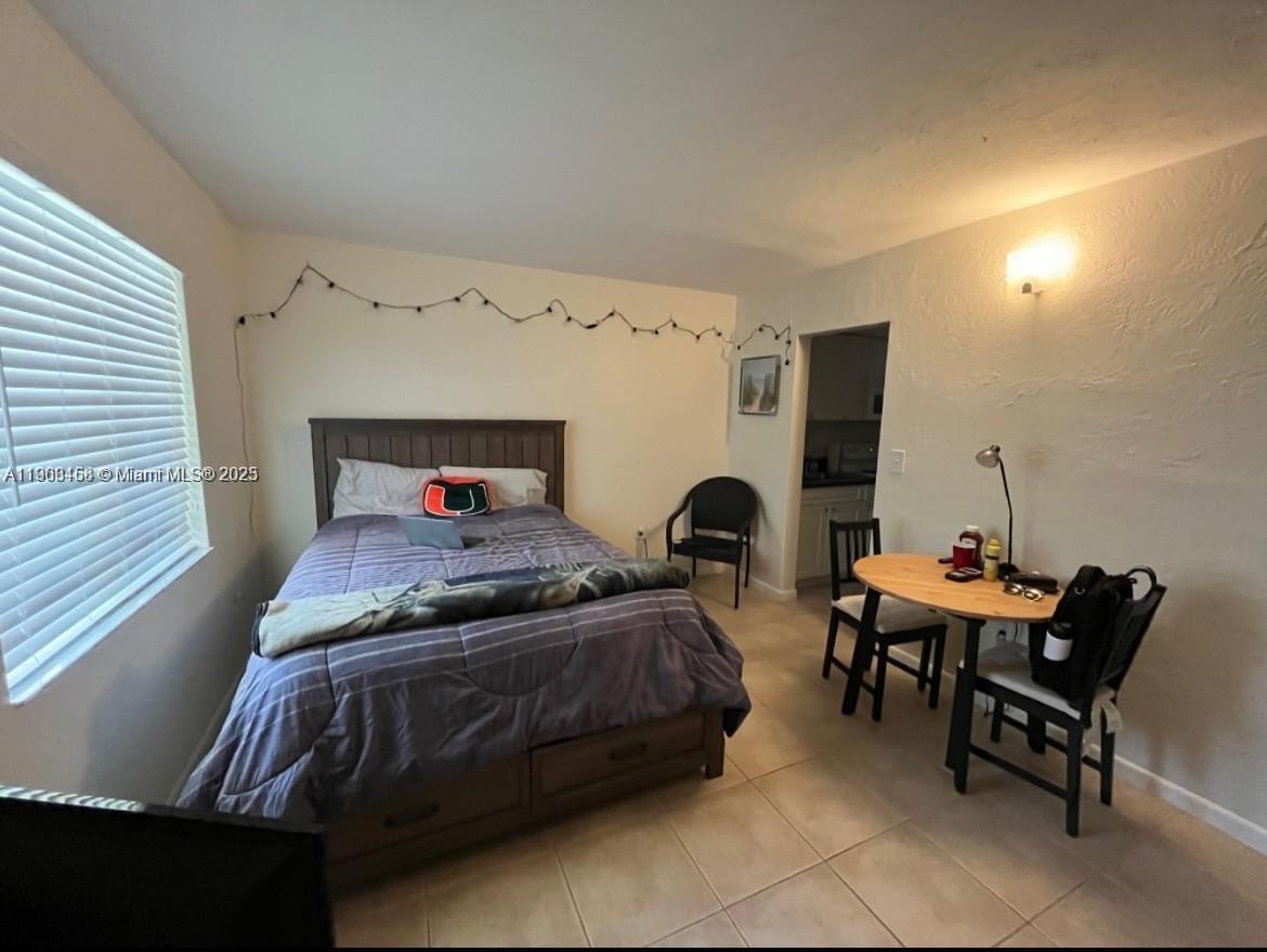 MONTEREY GARDENS OF PINEC - Residential Lease