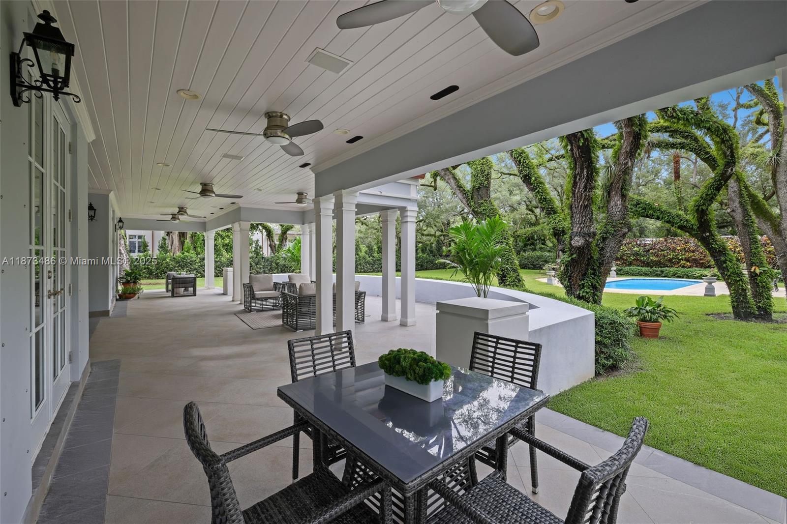 PALM VISTA - Residential