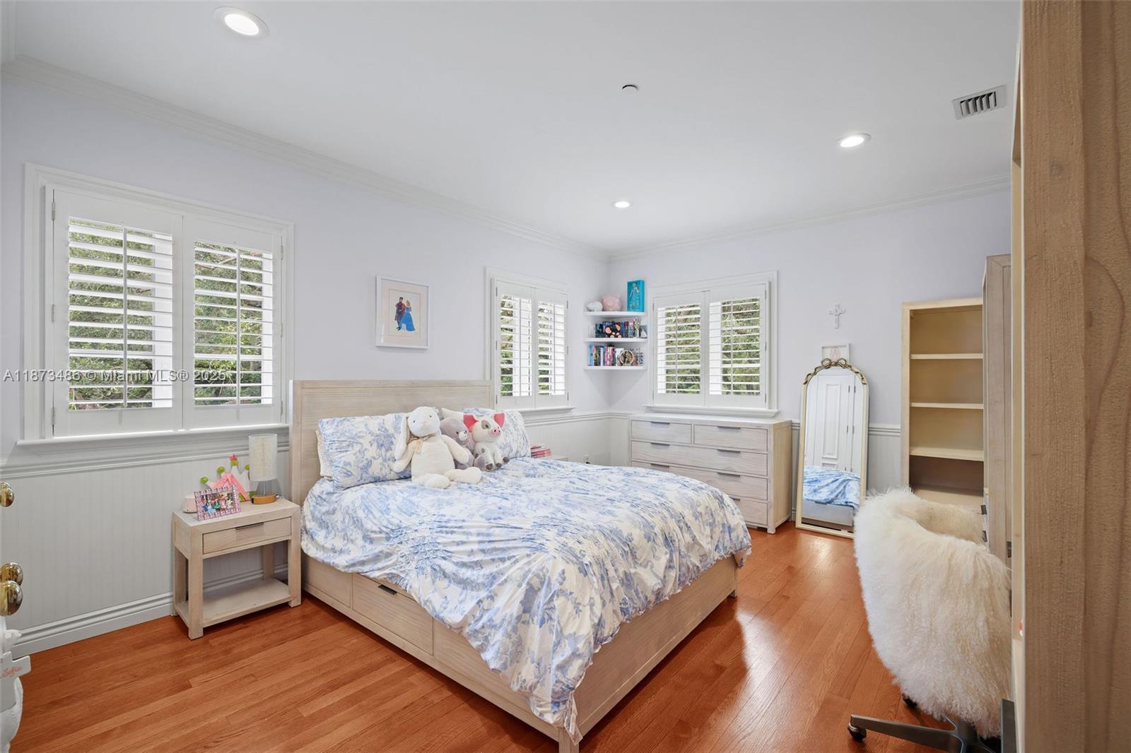 PALM VISTA - Residential