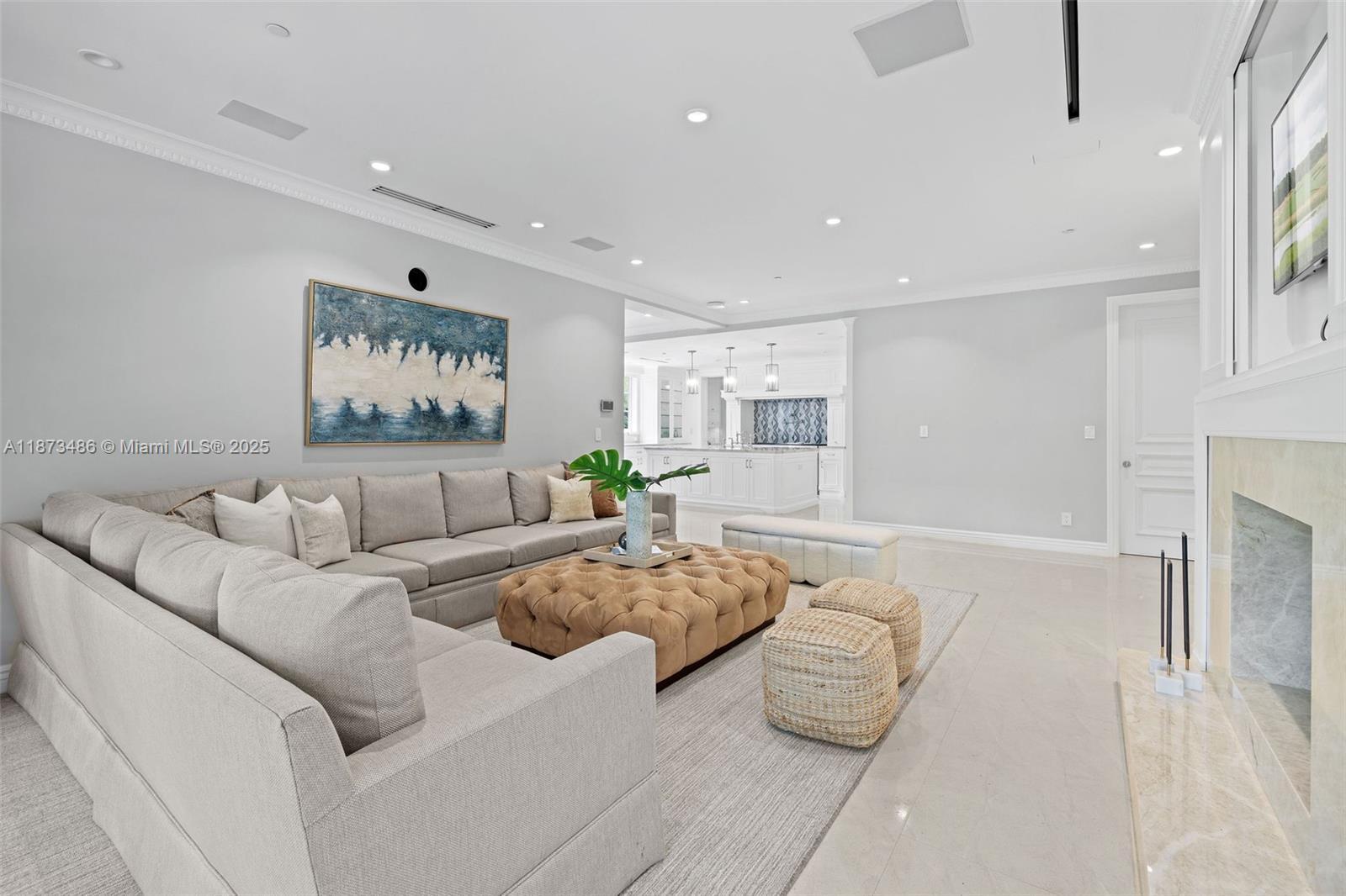 PALM VISTA - Residential