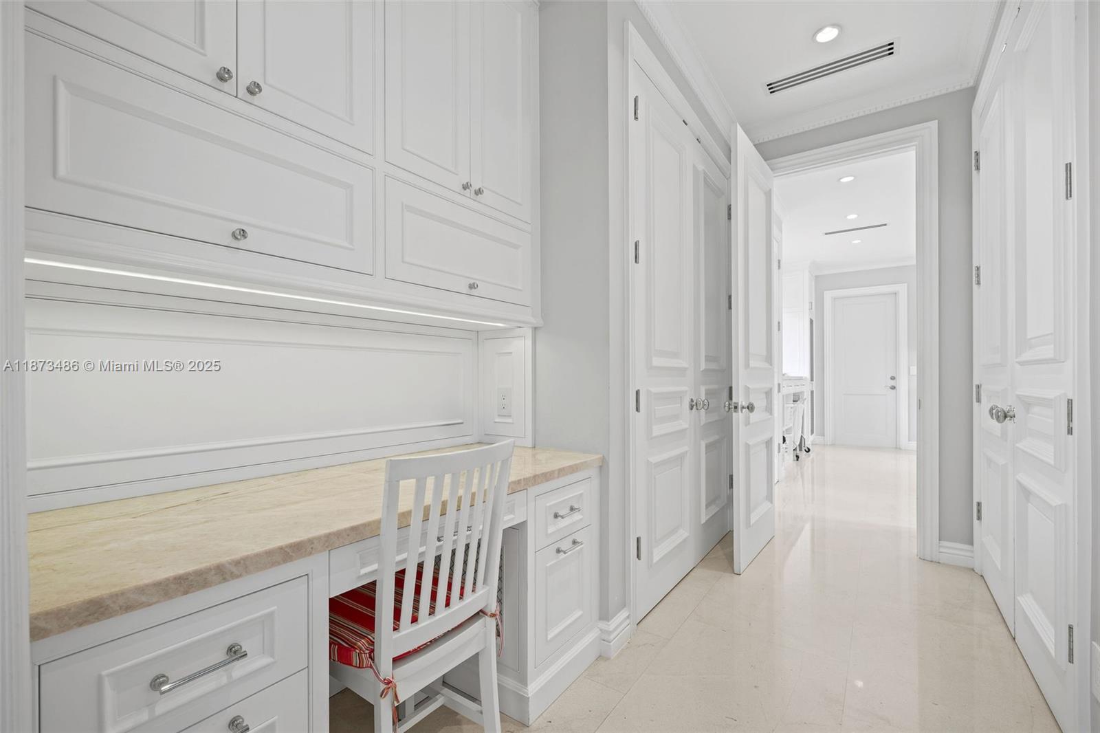 PALM VISTA - Residential