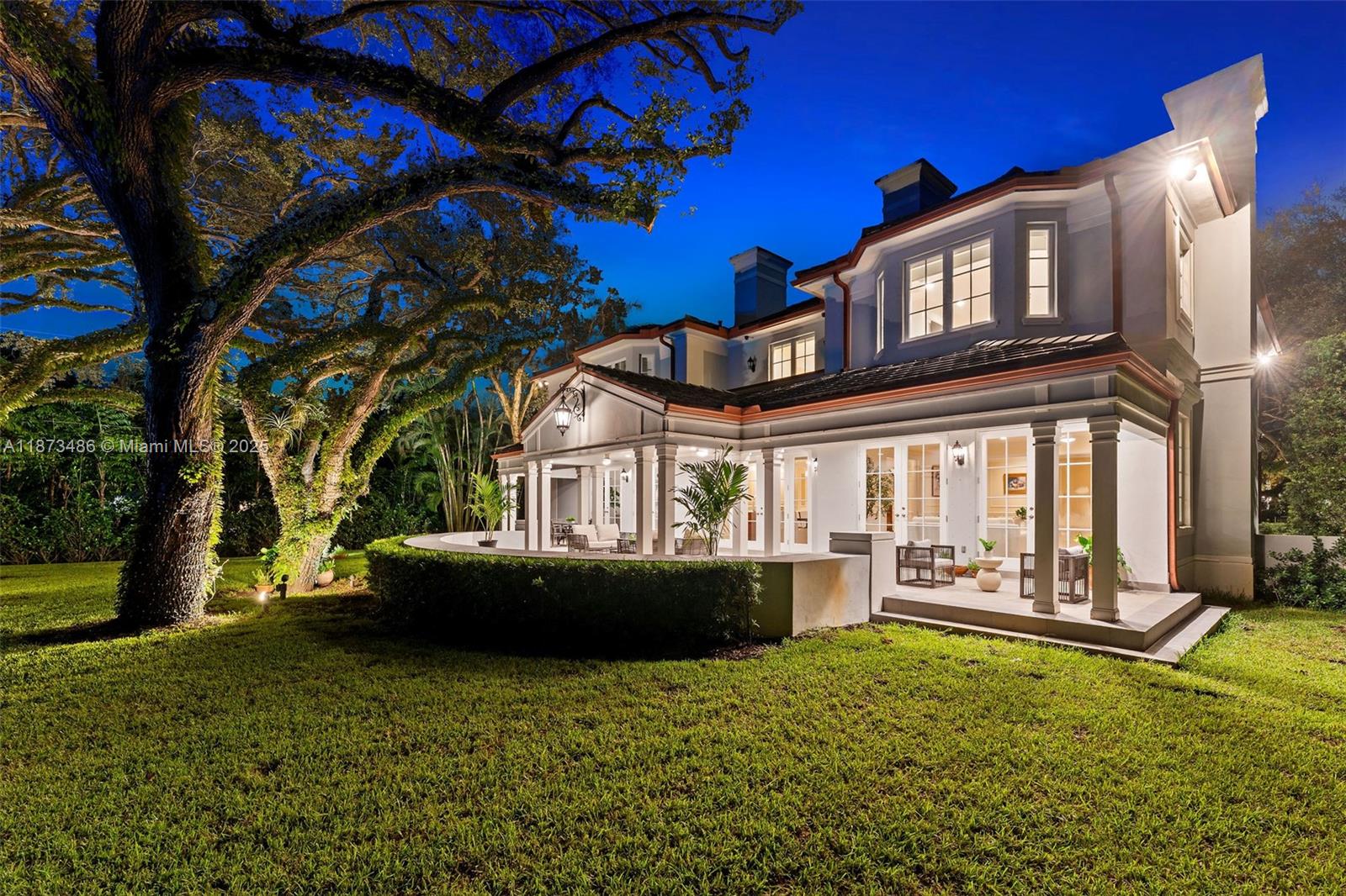 PALM VISTA - Residential