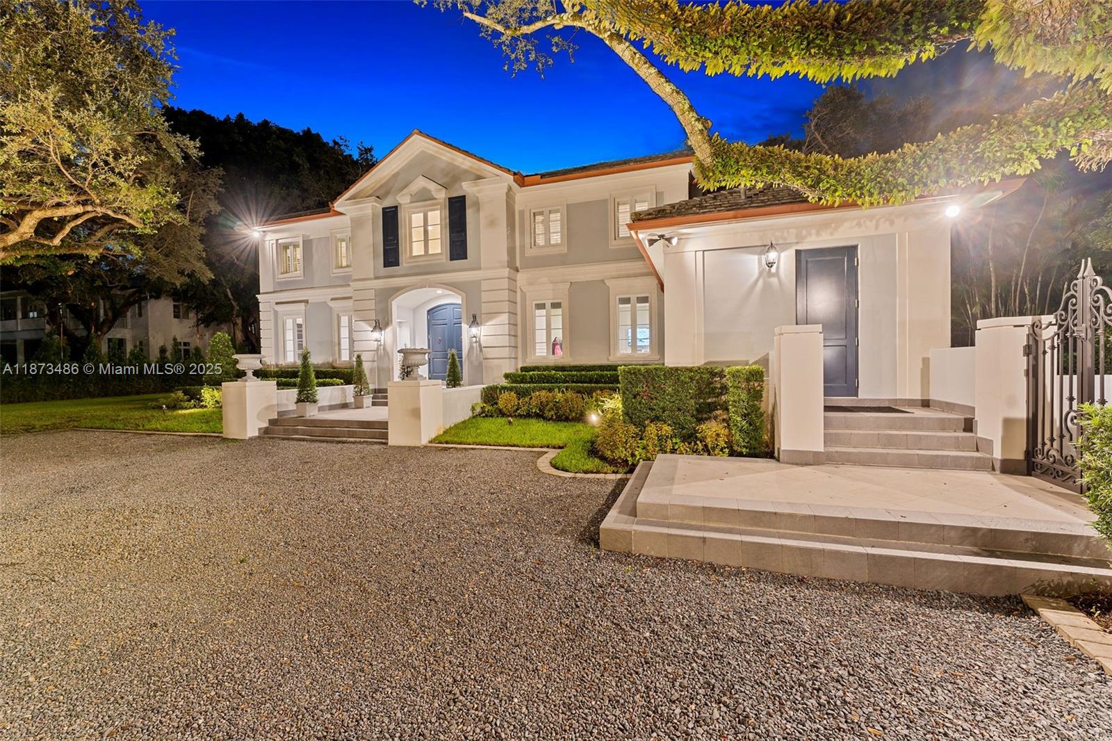 PALM VISTA - Residential