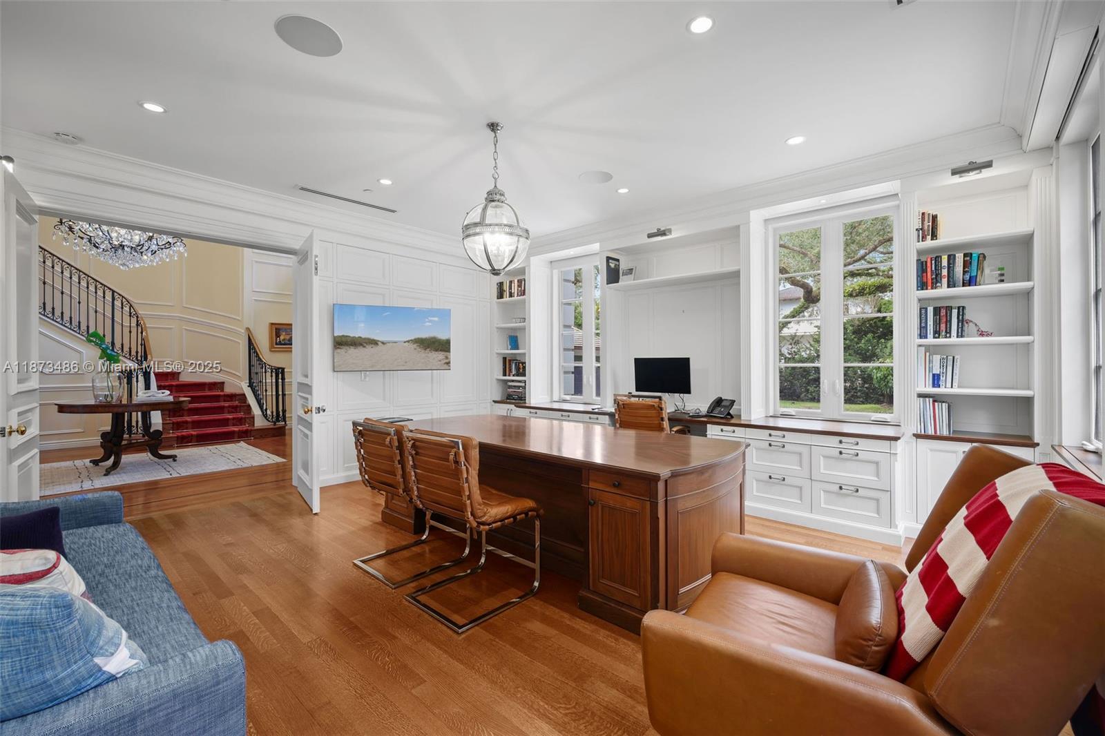 PALM VISTA - Residential