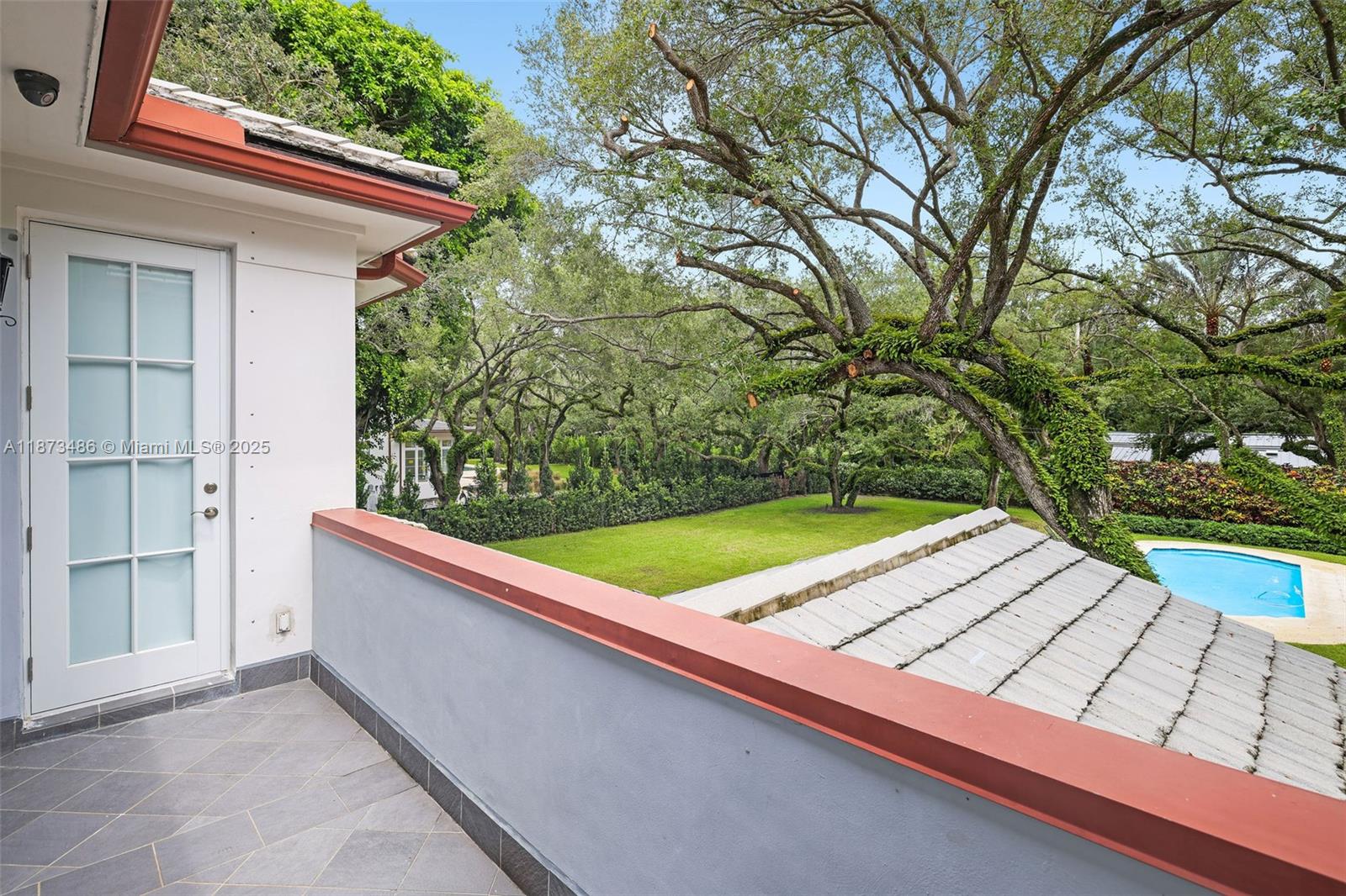 PALM VISTA - Residential