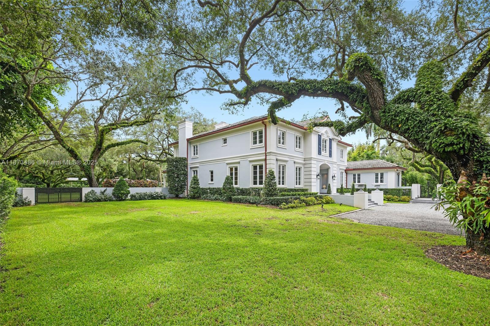 PALM VISTA - Residential