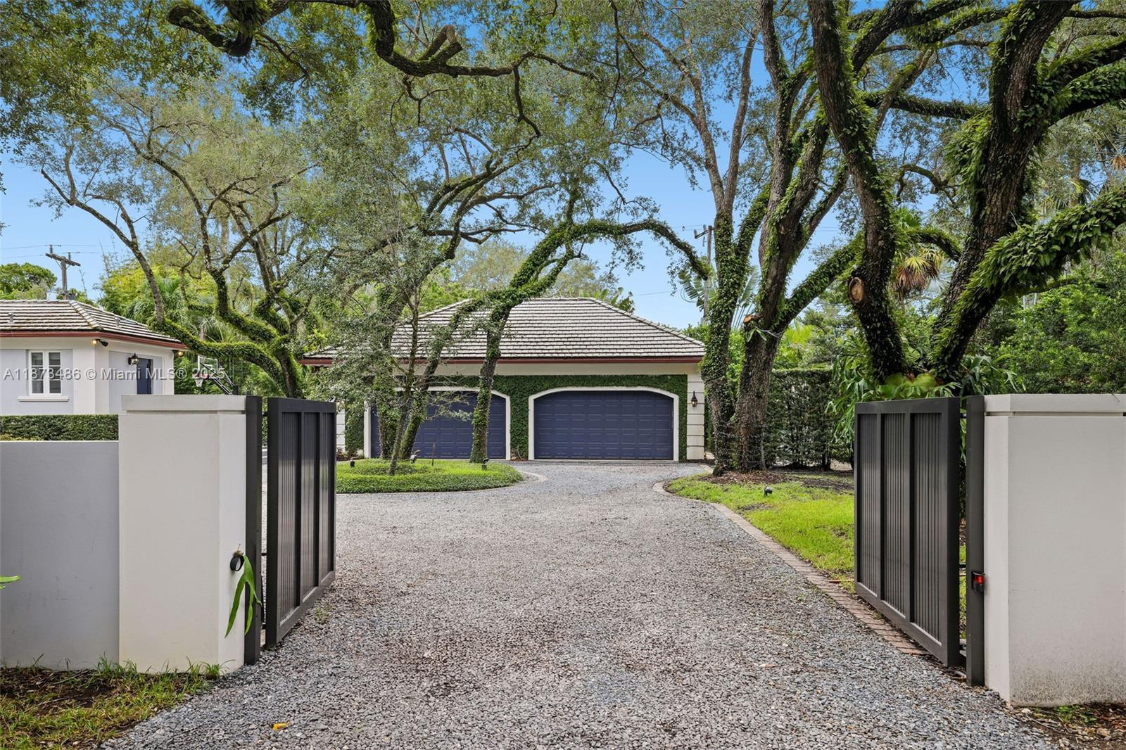 PALM VISTA - Residential