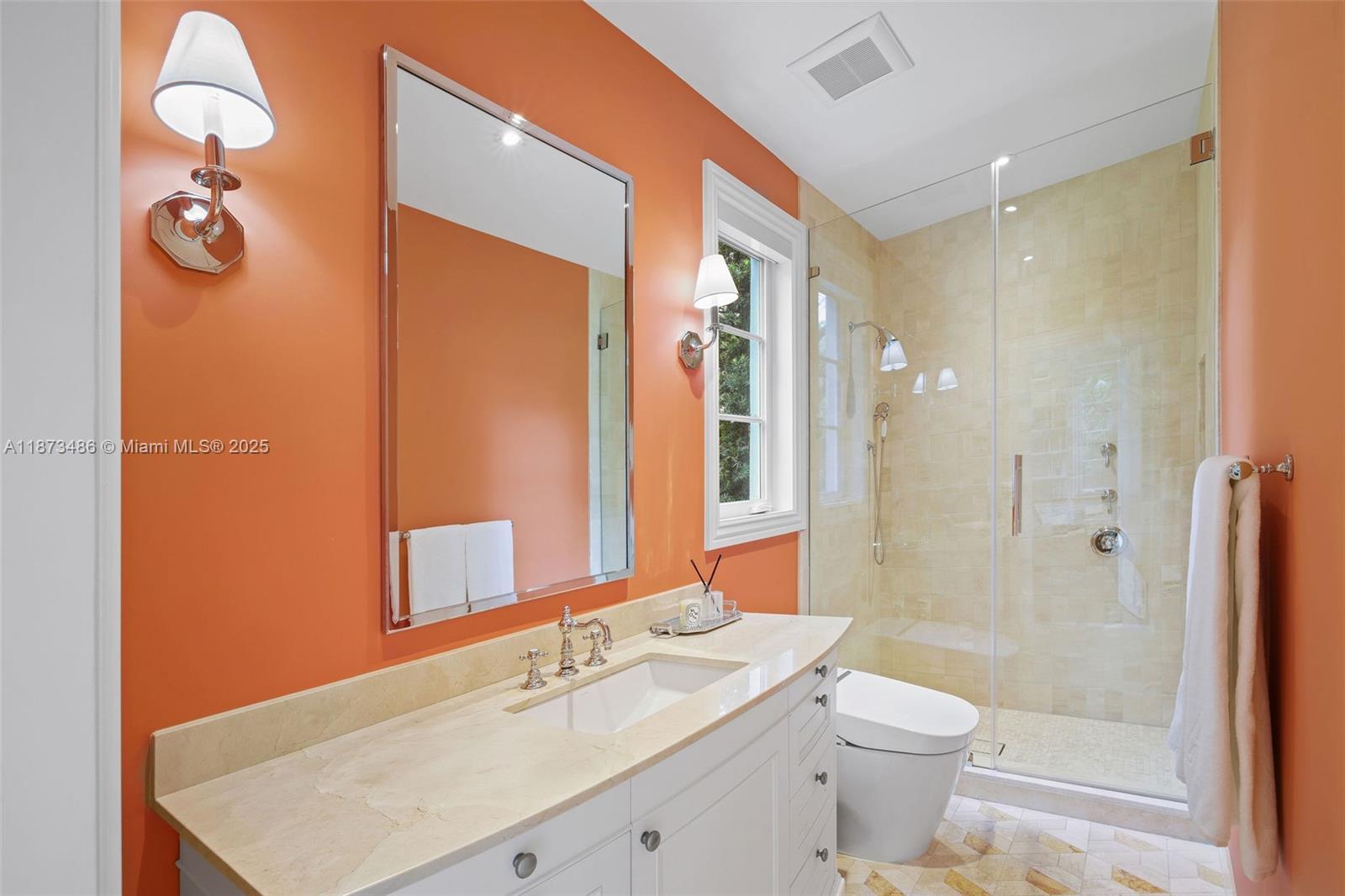 PALM VISTA - Residential