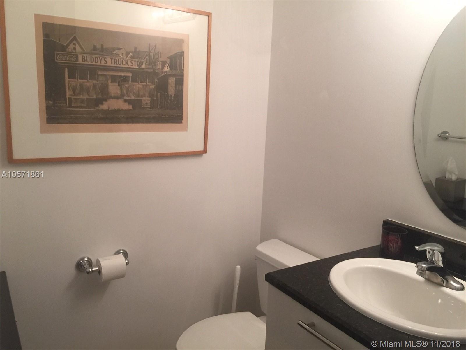 LOFTS AT MAYFAIR CONDO - Residential Lease