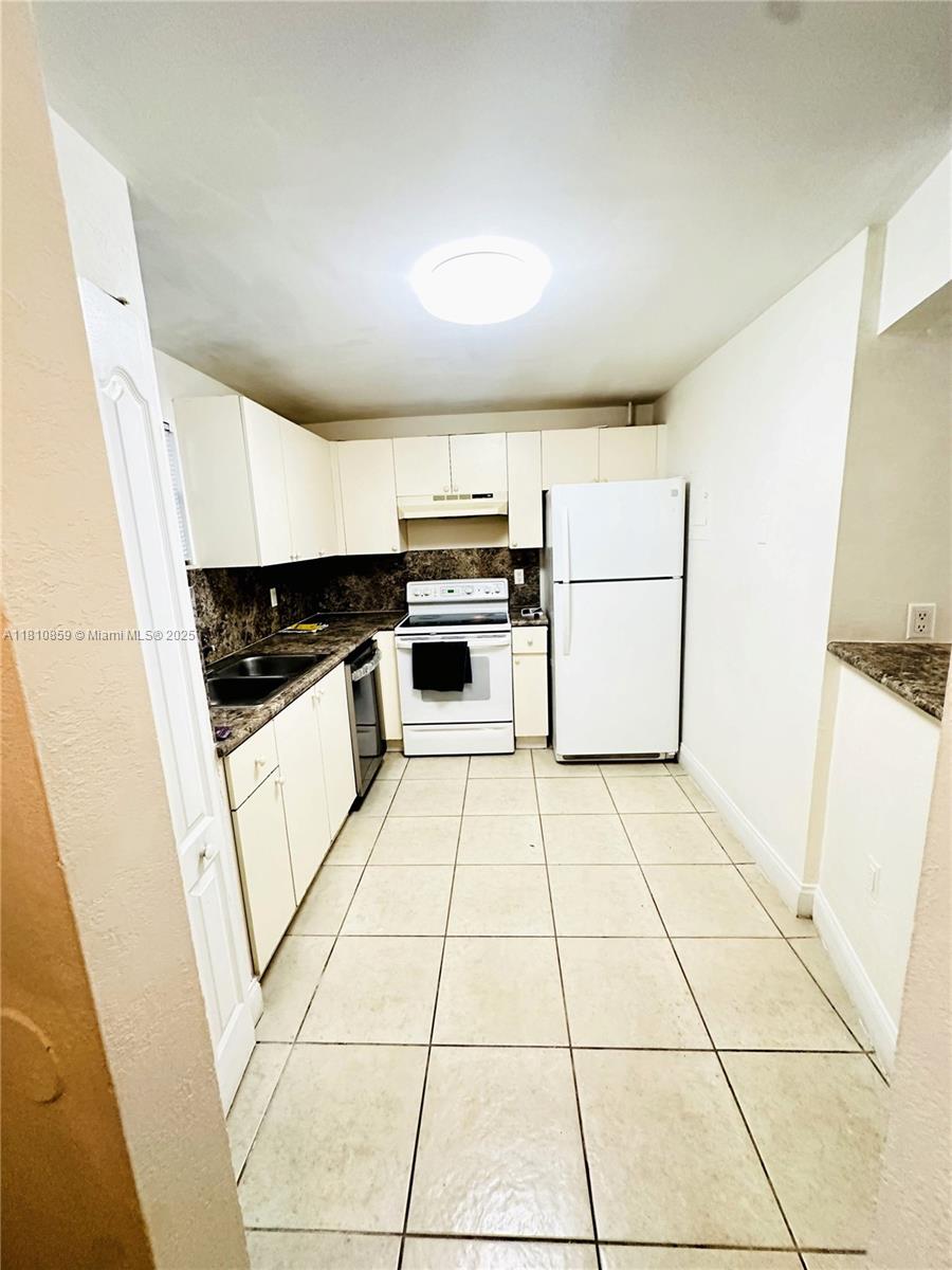 4205 N University Dr 308