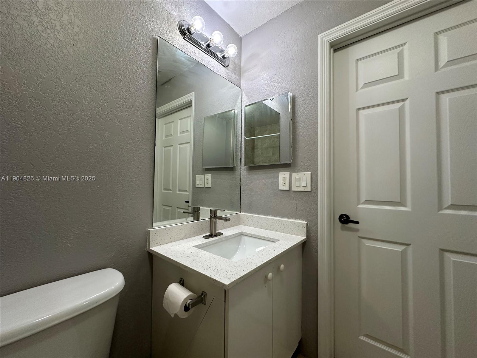 HOLLYWOOD RIDGE FARMS 2-6 - Residential