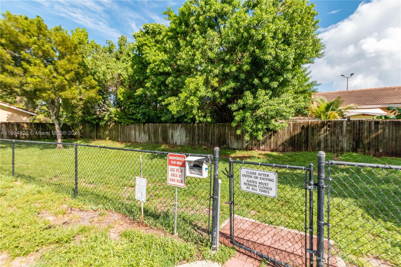 HOLLYWOOD RIDGE FARMS 2-6 - Residential