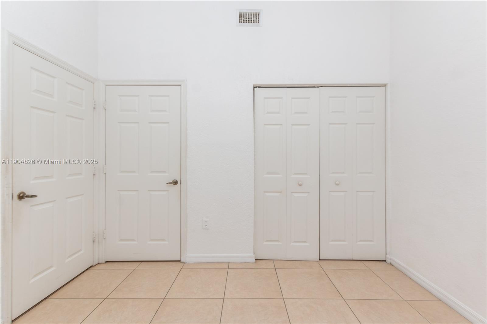 HOLLYWOOD RIDGE FARMS 2-6 - Residential