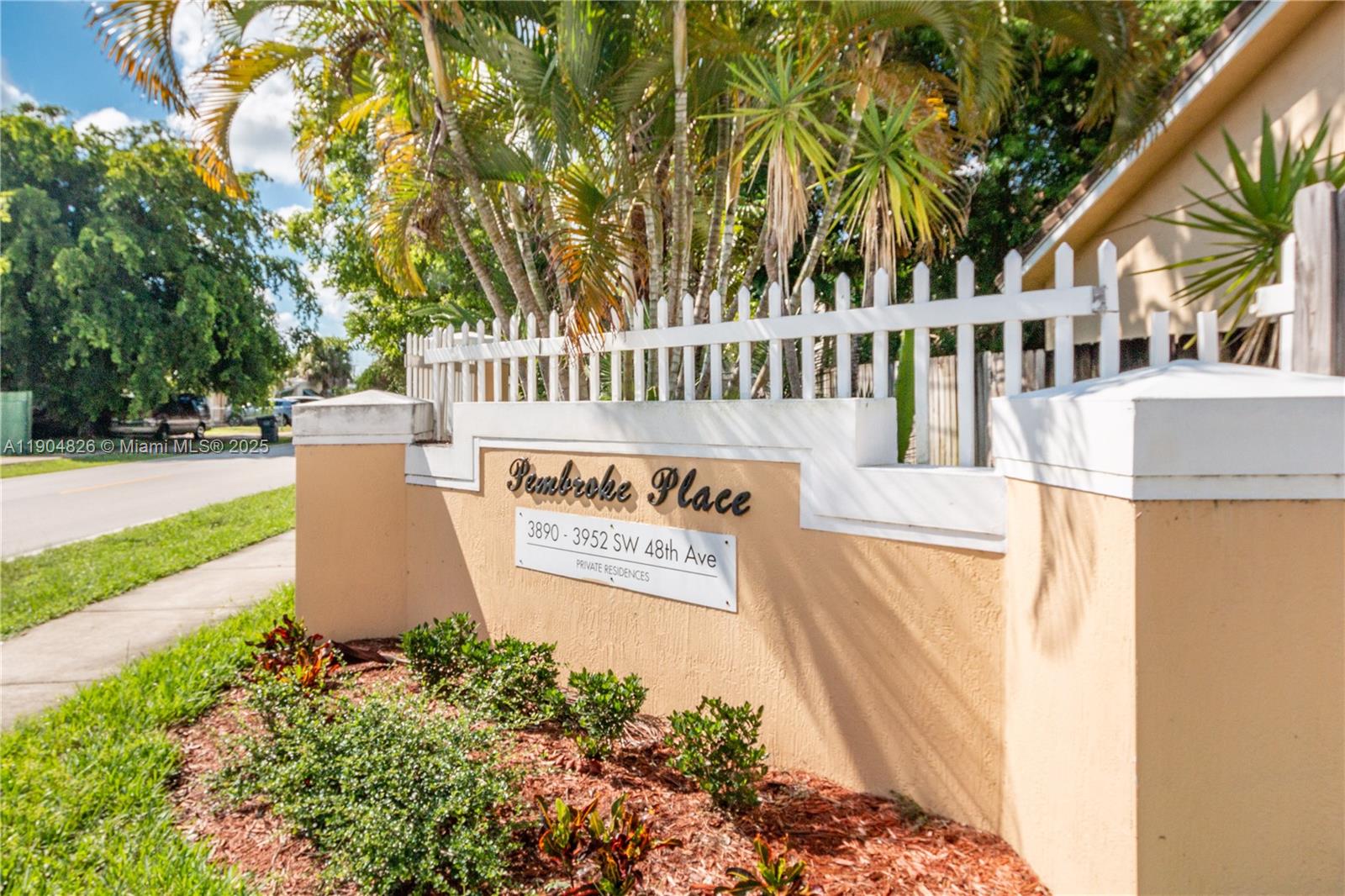 HOLLYWOOD RIDGE FARMS 2-6 - Residential