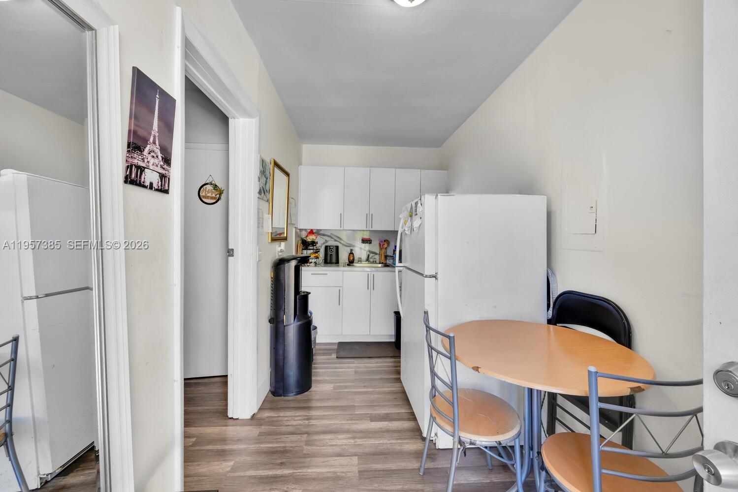 LAWRENCE ESTATES LAND COS - Residential Income